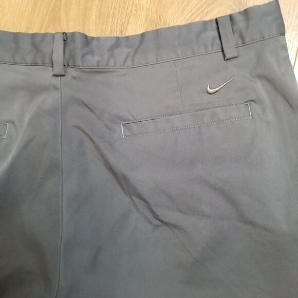 Nike Golf Standard Fit Men's Dri-Fit Gray Shorts 5 Pockets Size 38 - Picture 4 of 8
